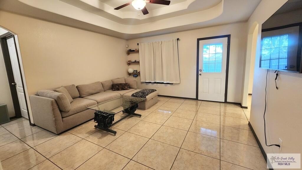 3246 Brasilia - Photo 4 of 23