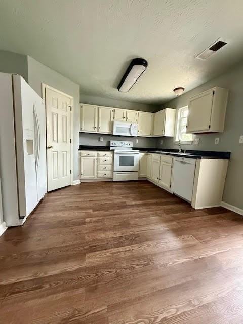516 Dabney Dr - Photo 2 of 11