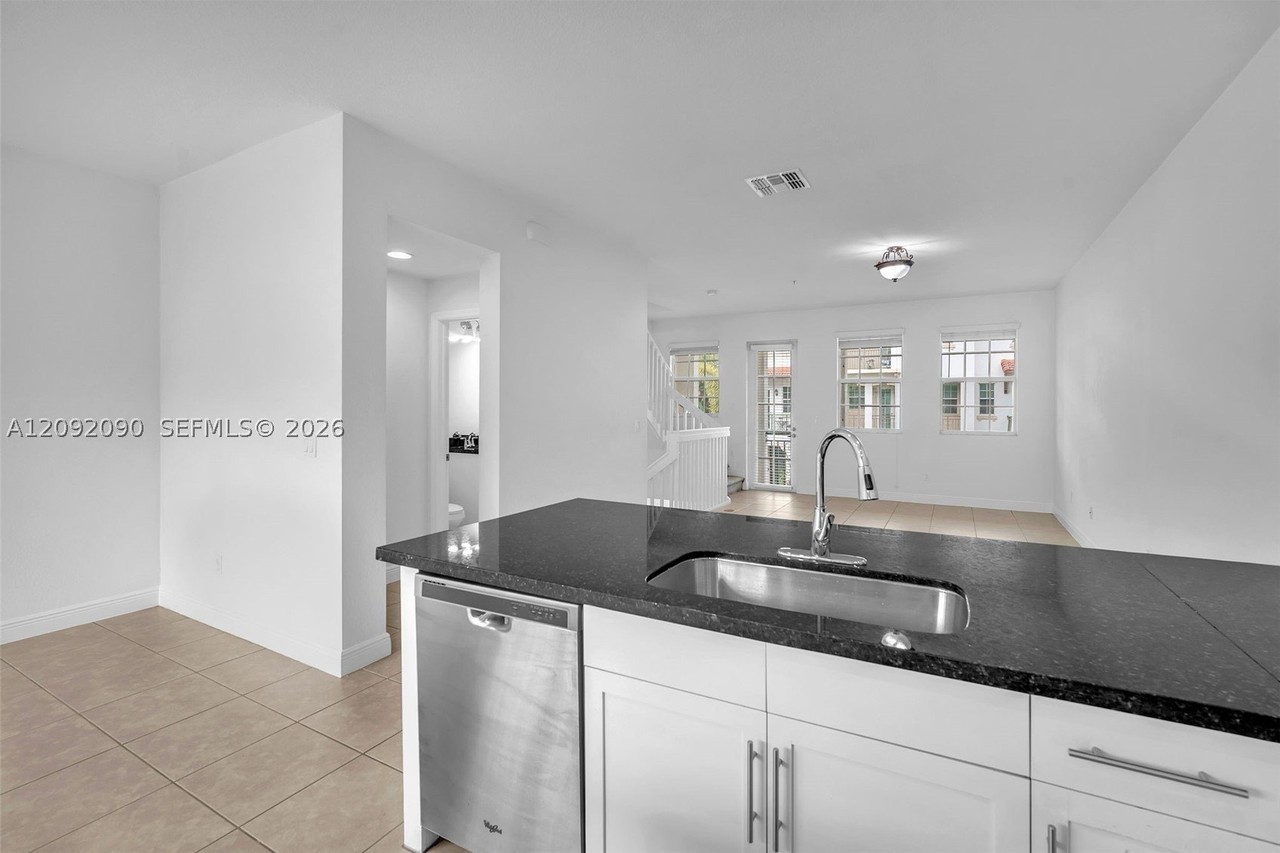 11979 Sw 28th Ct - Photo 7 of 40