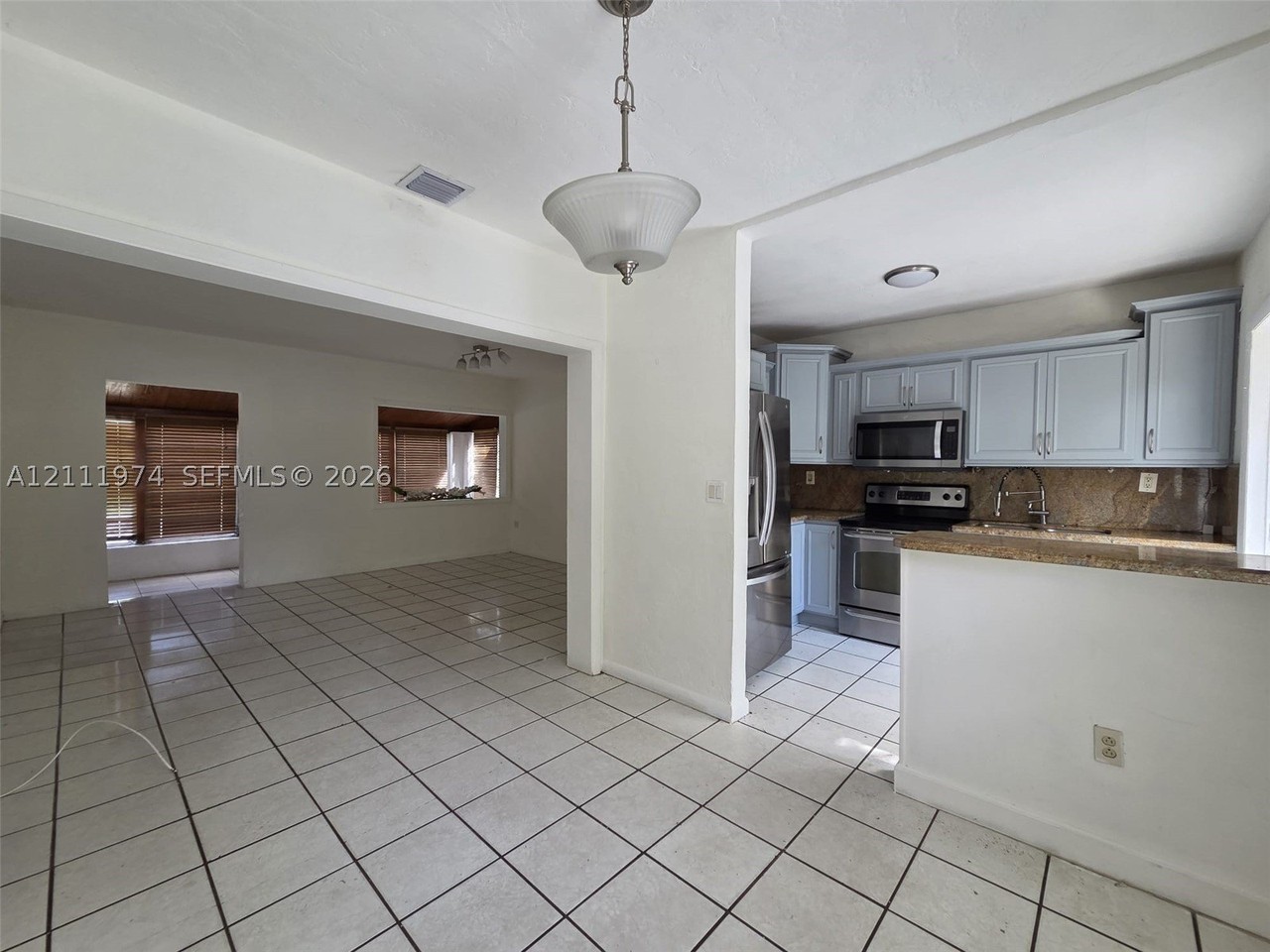 600 Sw 44th Ct - Photo 6 of 14