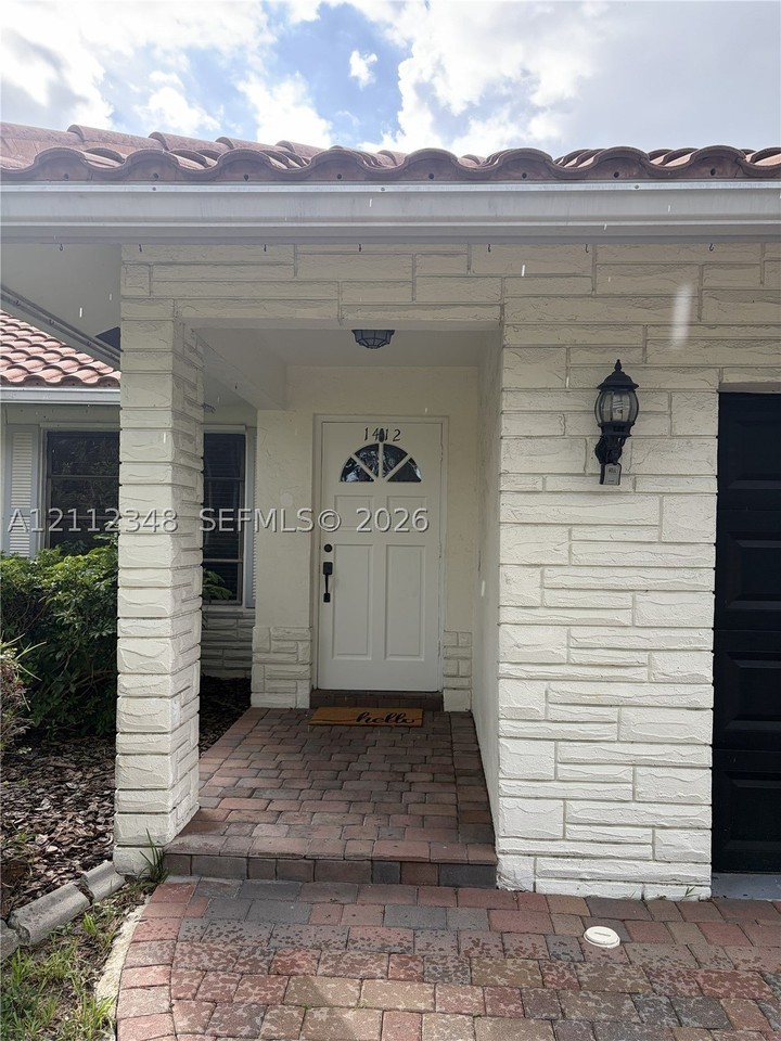 1410 Nw 93rd Ter #1412 - Photo 3 of 30