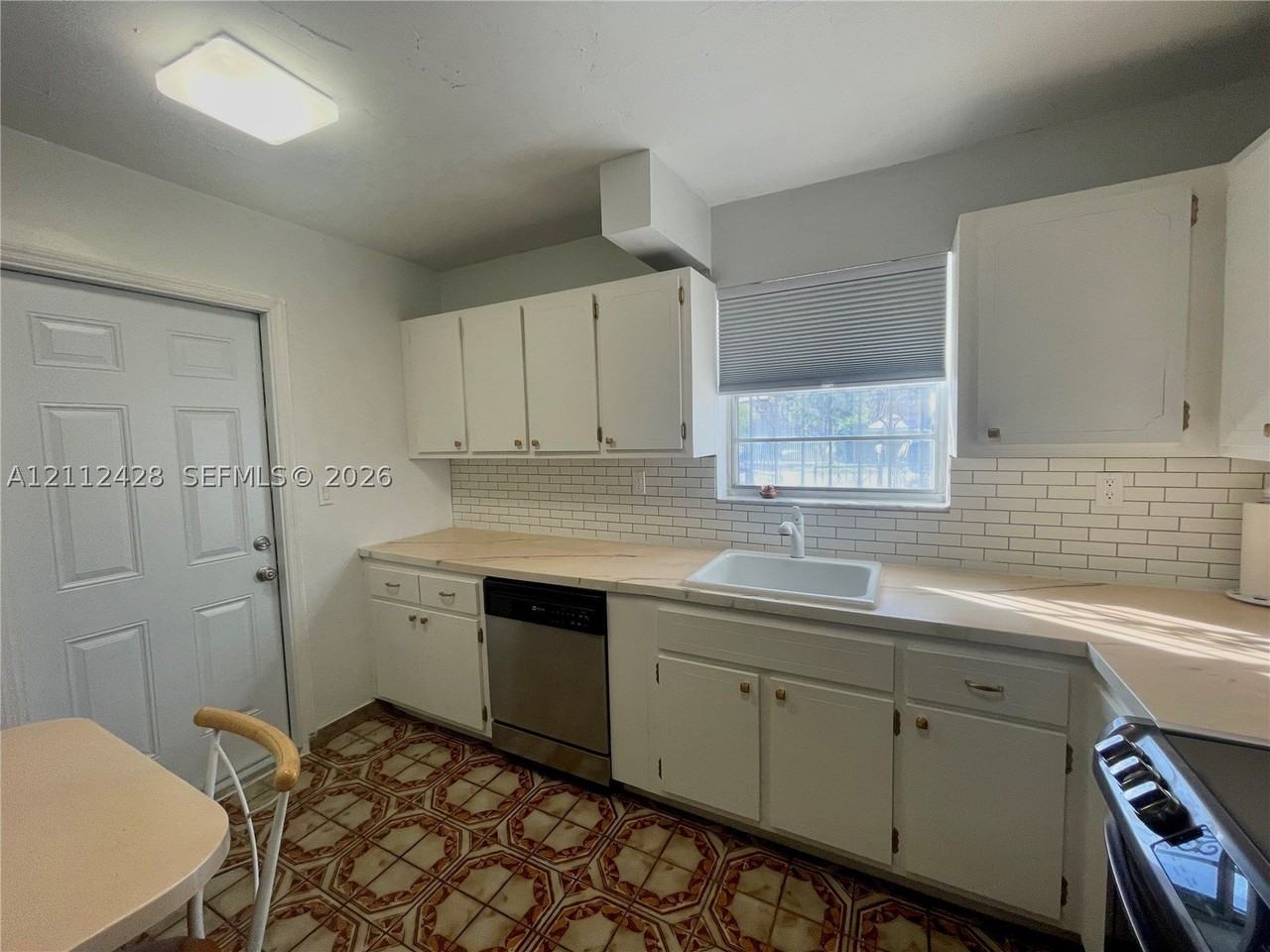 60 Flagami Blvd #0 - Photo 6 of 19