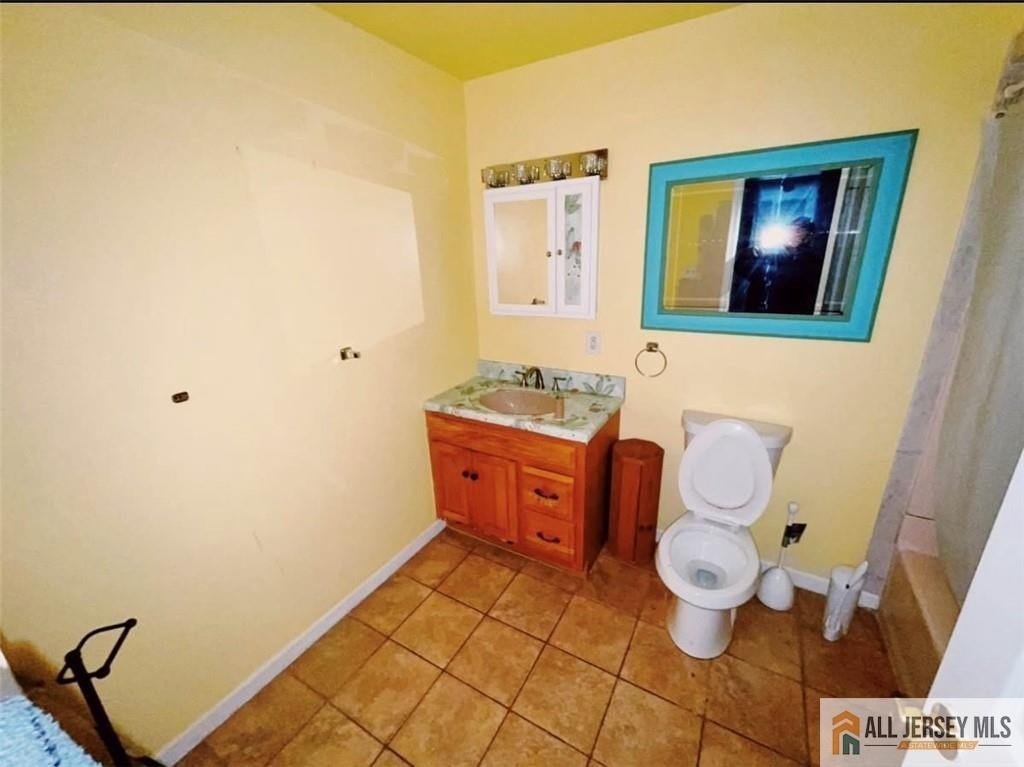 3807 Atlantic Ave - Photo 3 of 16