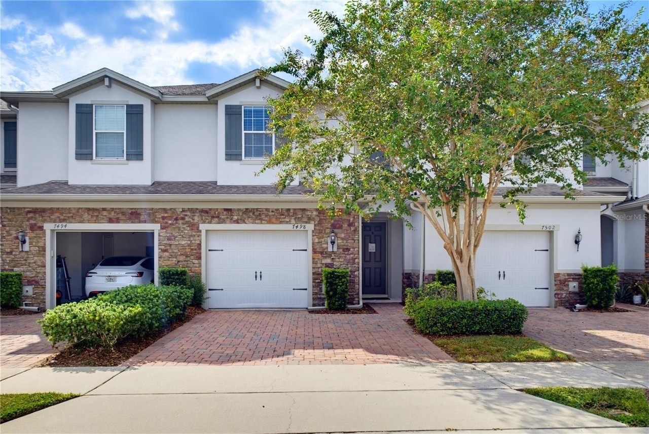 7498 Aloma Pines Ct - Photo 2 of 34