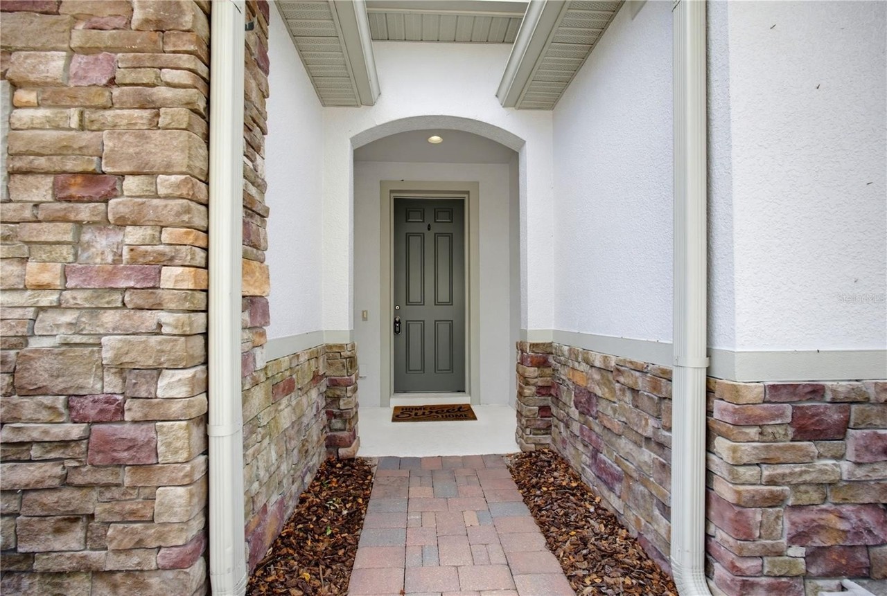 7498 Aloma Pines Ct - Photo 4 of 34