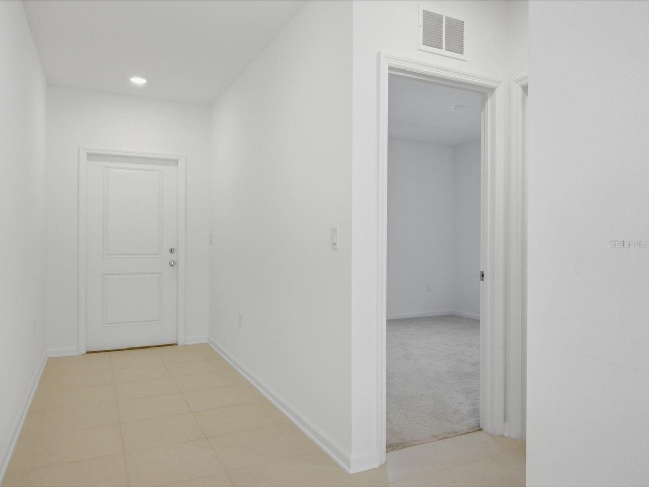 1287 Blue Ash Ln - Photo 4 of 37