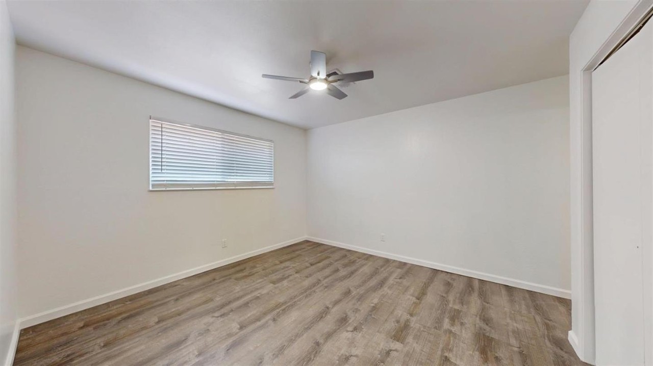 2501 Bahia Way - Photo 4 of 12