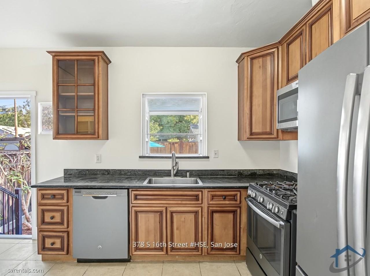 378 S 16th St - Photo 3 of 30