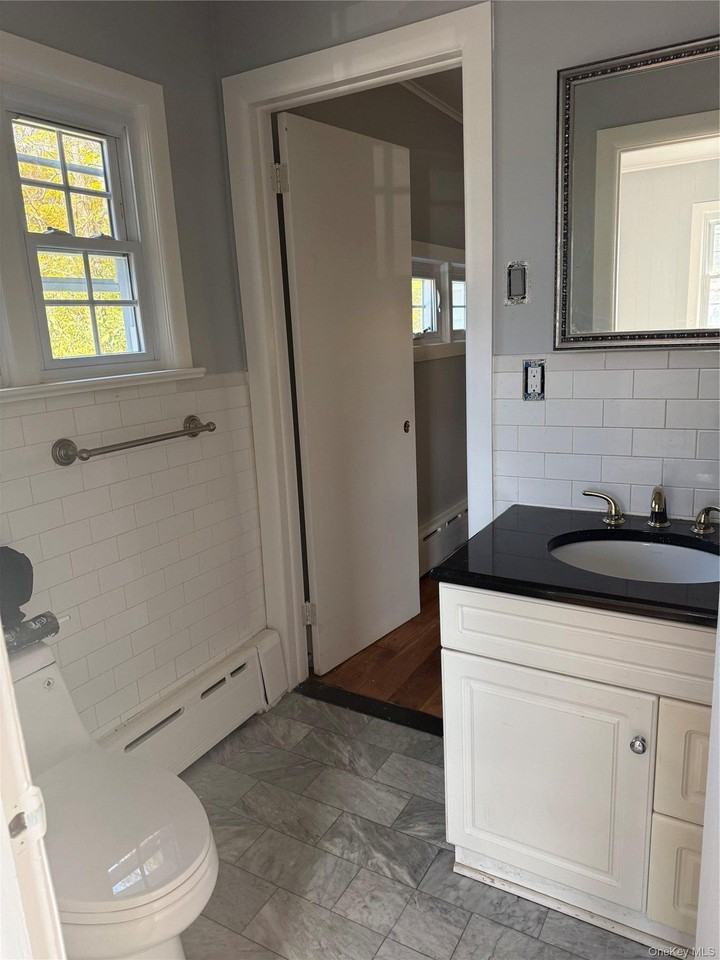 124 Camp Hill Rd - Photo 3 of 14