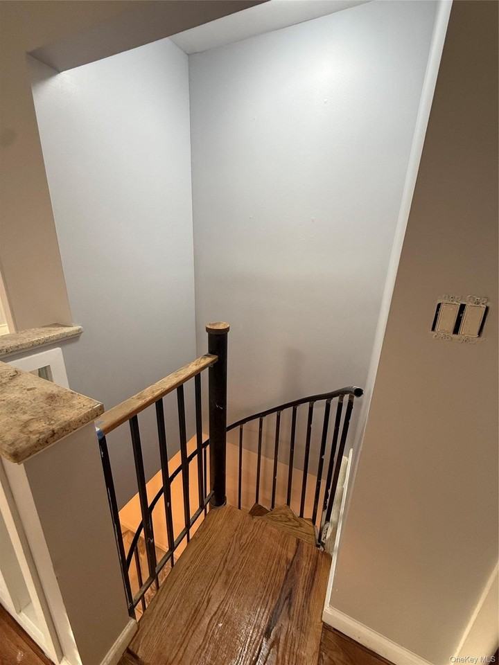 124 Camp Hill Rd - Photo 5 of 14