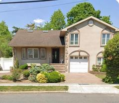 510 Woodmere Blvd - Photo 1 of 1