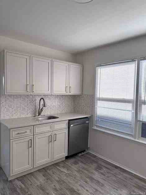 1539 Bell Blvd #FL2 - Photo 4 of 14