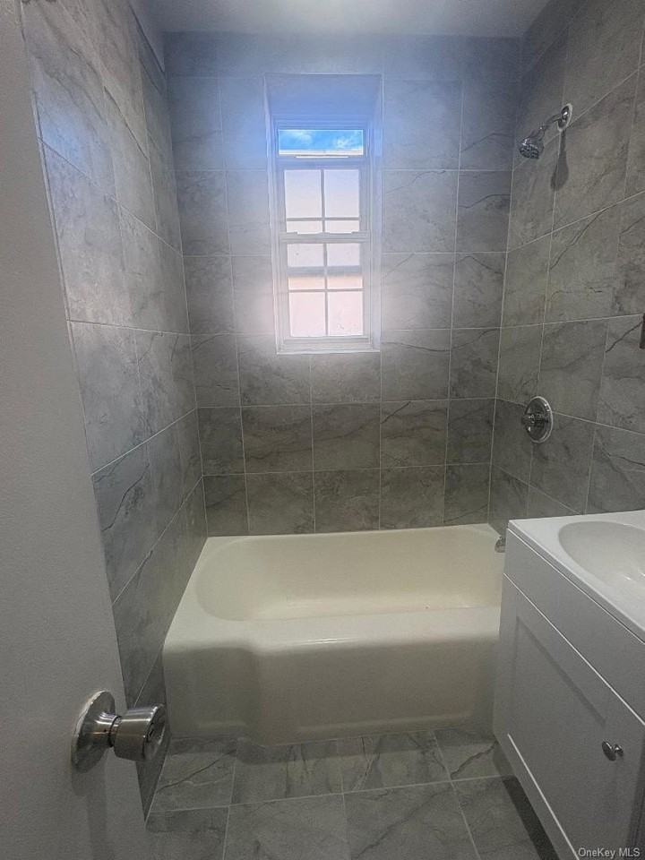 796 Bronx River Rd - Photo 7 of 7