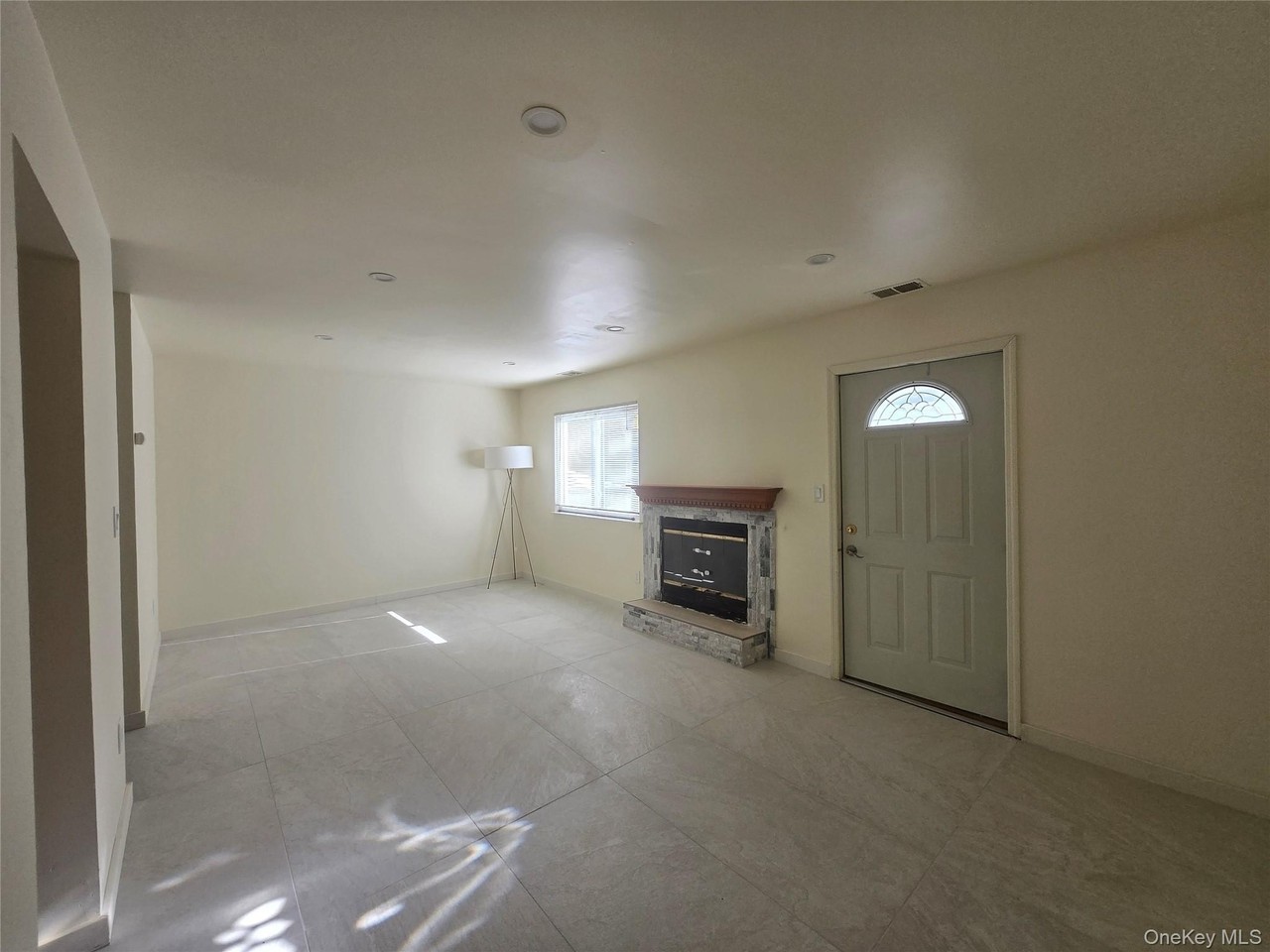 47 Birch Dr - Photo 4 of 20