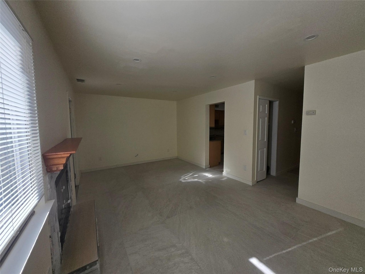 47 Birch Dr - Photo 5 of 20
