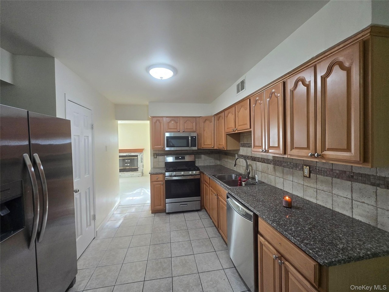 47 Birch Dr - Photo 6 of 20