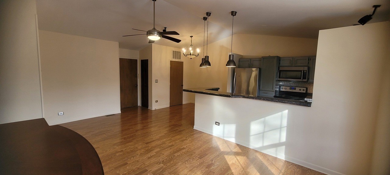 156 W Golf Rd #C - Photo 5 of 17