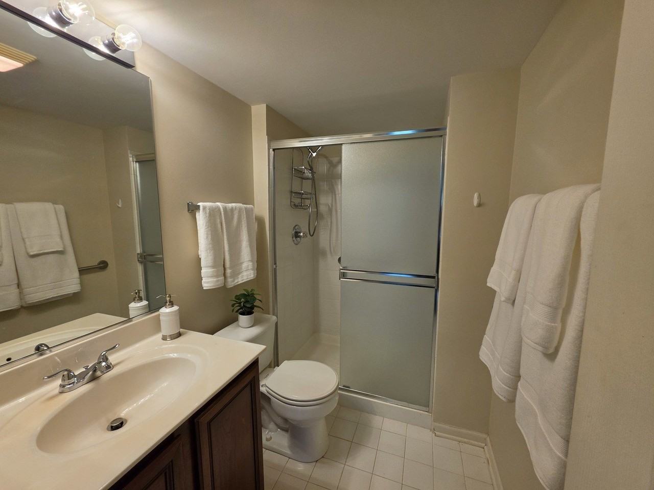 2911 Bartlett Ct #104 - Photo 7 of 15