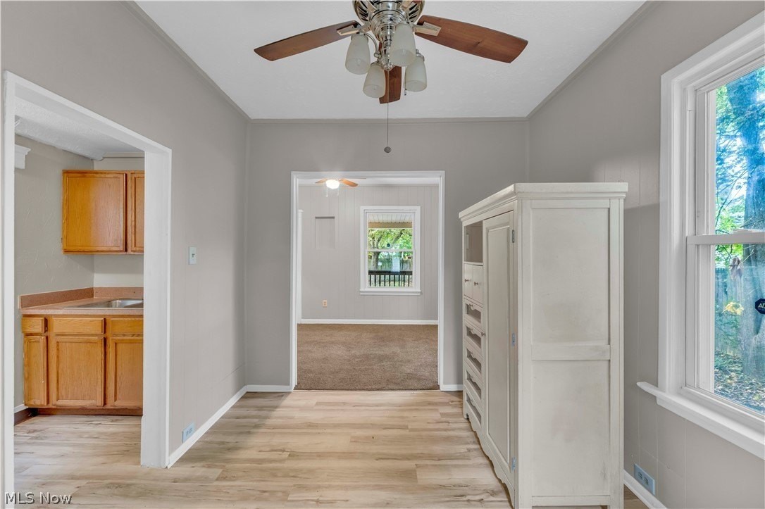 1325 Curtis St - Photo 7 of 22