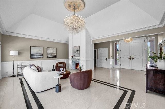 81 Royal Saint George Rd - Photo 4 of 8