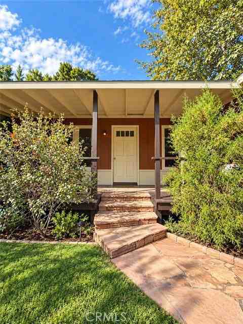 12429 La Maida St - Photo 3 of 7