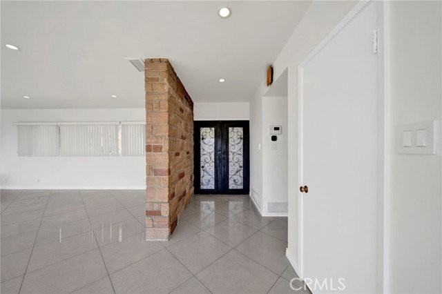 217 Cumberland Rd - Photo 6 of 7