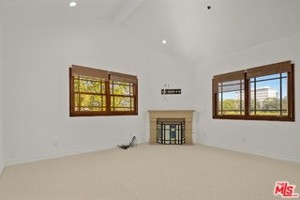 featured image of 512 N Linden Dr