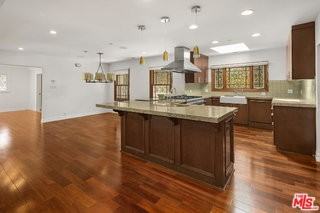 512 N Linden Dr - Photo 5 of 6