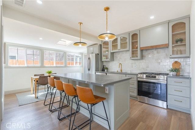 3627 Gardenia Ave - Photo 3 of 7