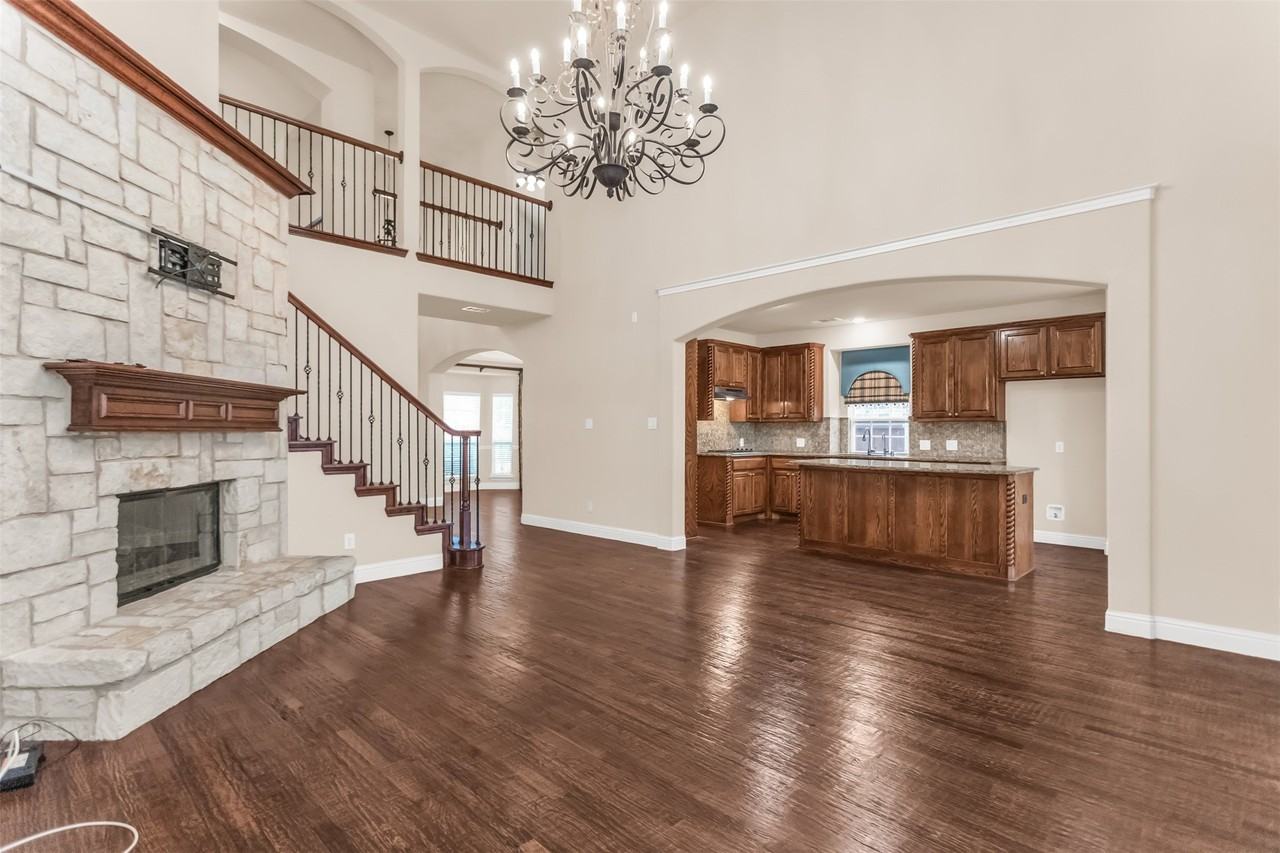 13042 Janet Dr - Photo 7 of 30
