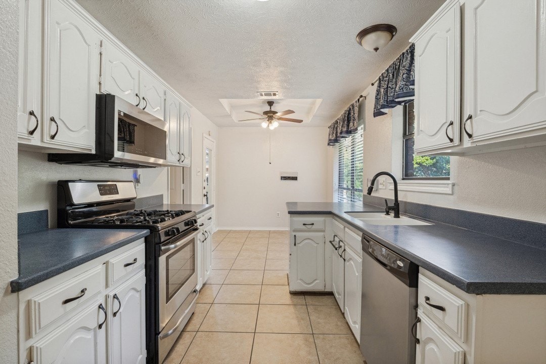 553 Ten Mile Dr - Photo 5 of 12