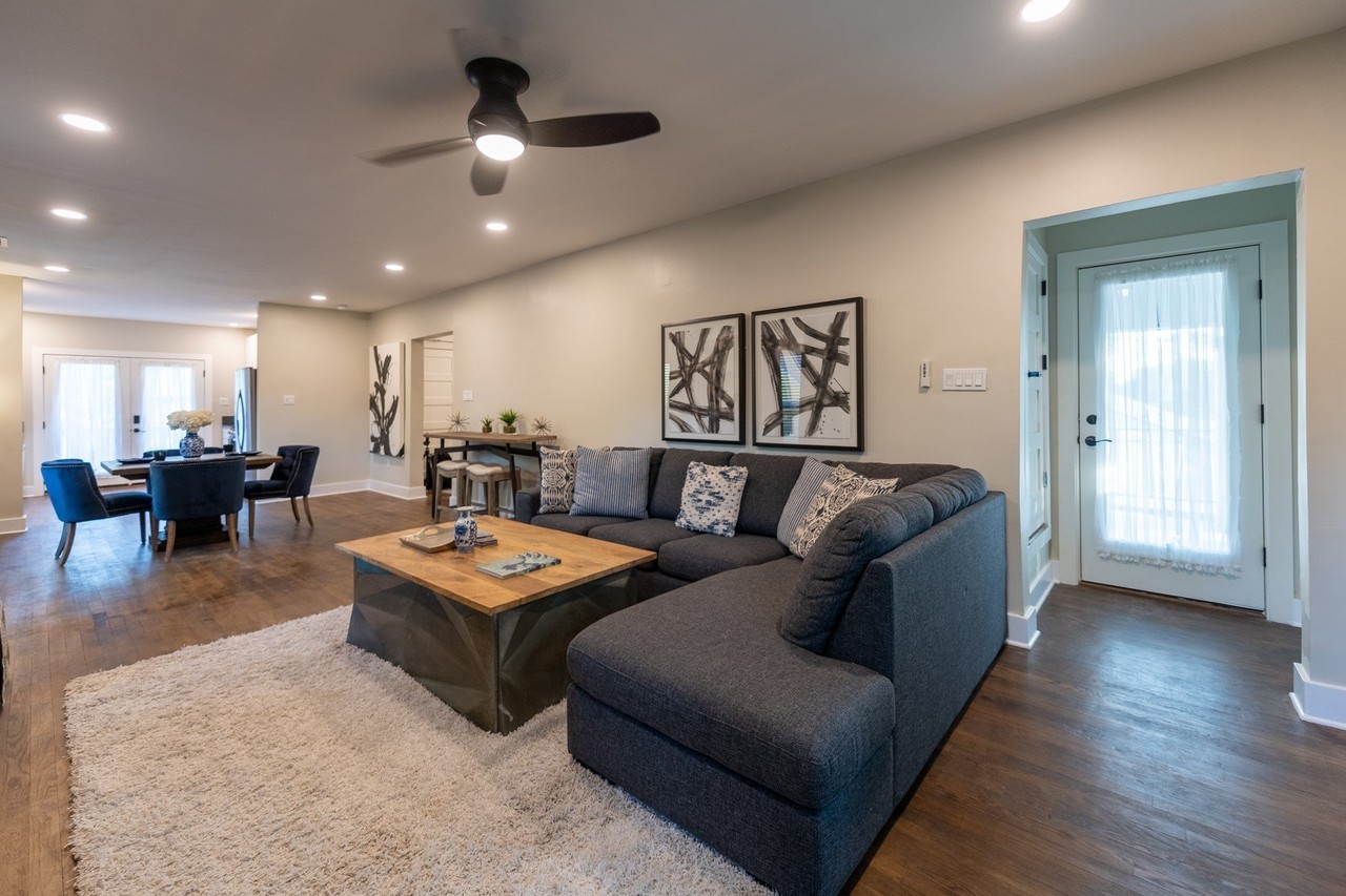 4514 Victor St - Photo 2 of 33