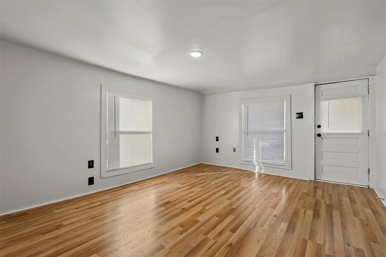 1310 N Rusk St - Photo 5 of 15