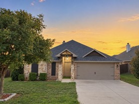 2811 S Lillis Ln - Photo 1 of 1