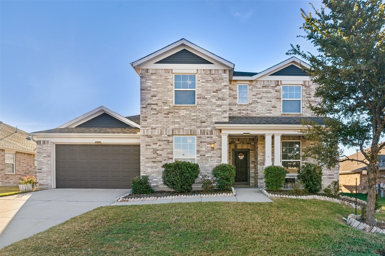 1612 Ringtail Dr - Photo 2 of 25