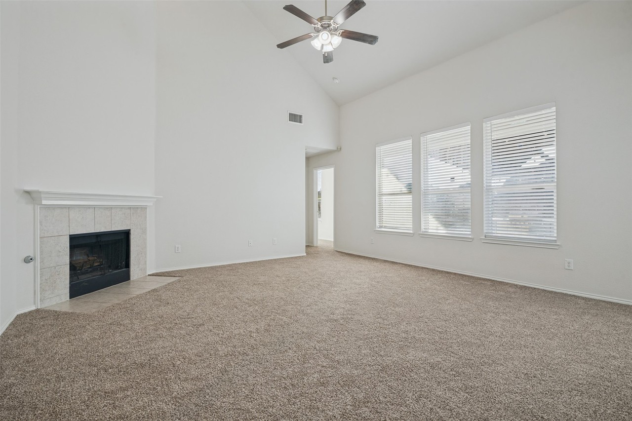 1612 Ringtail Dr - Photo 7 of 25