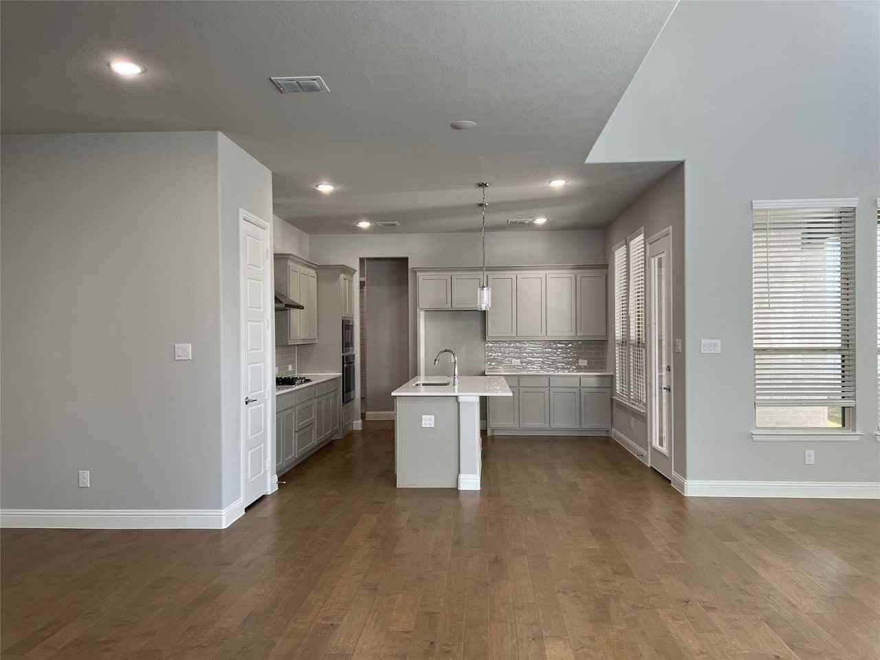 12933 Cooper River Trl - Photo 4 of 21