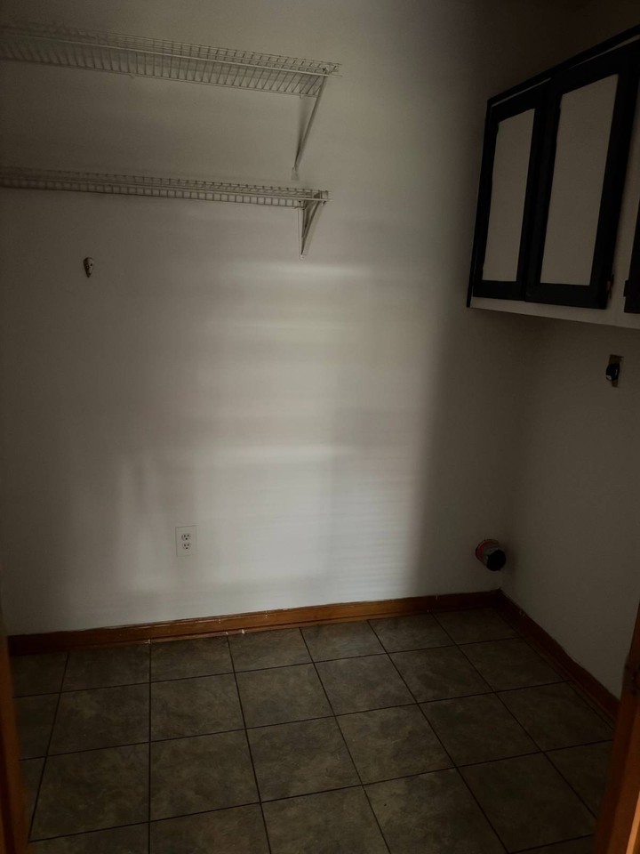 7527 Wilsford Cv - Photo 6 of 21