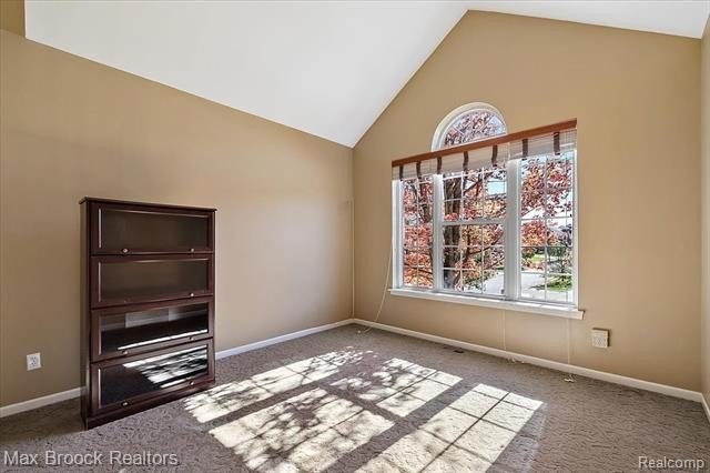 49896 Parkside Dr - Photo 5 of 50