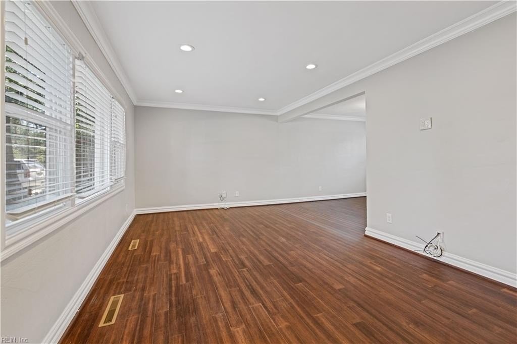 417 Cold Spring Rd - Photo 5 of 41