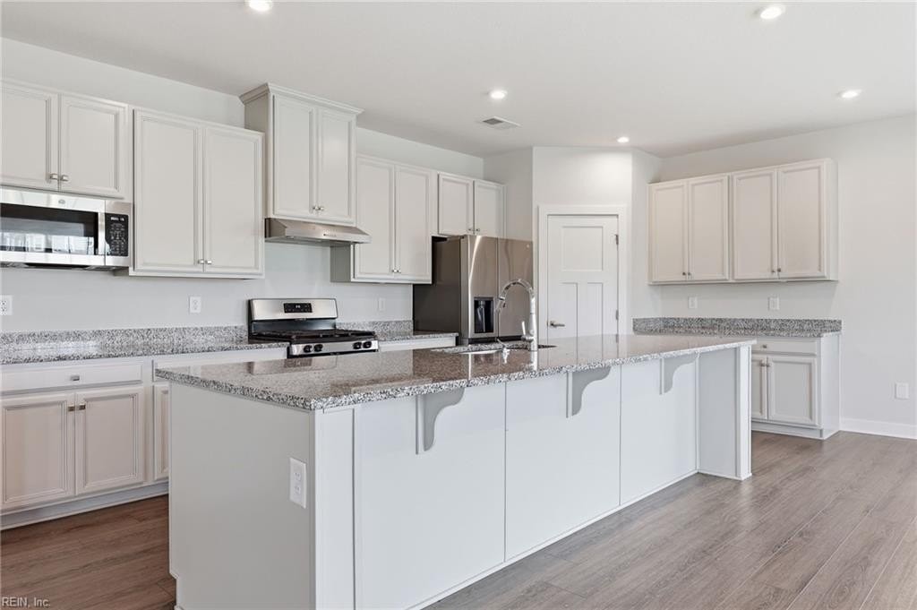 207 Terrywood Dr - Photo 2 of 28