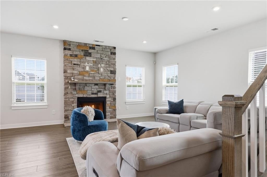 207 Terrywood Dr - Photo 6 of 28