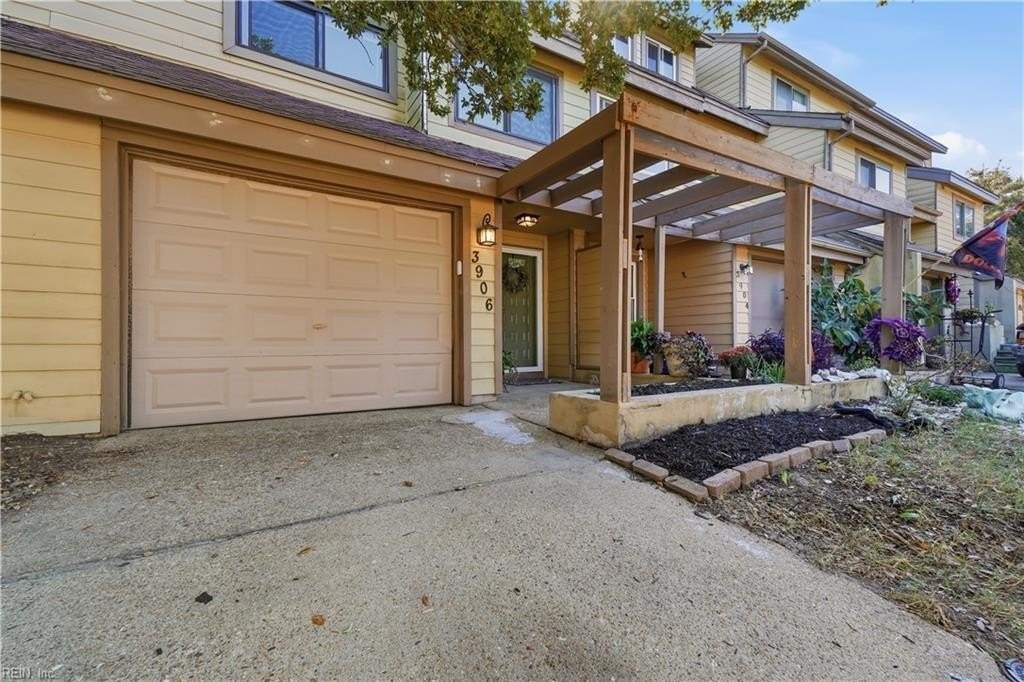 3906 Whooping Crane Cir - Photo 2 of 31