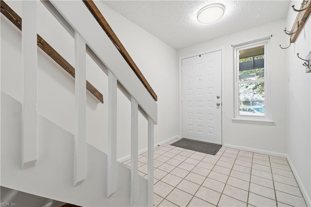 3906 Whooping Crane Cir - Photo 5 of 31