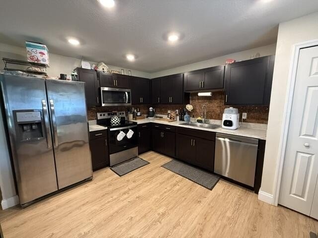 703 Se 25th Dr - Photo 7 of 17