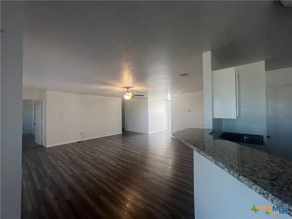 5504 Holster Dr - Photo 7 of 21
