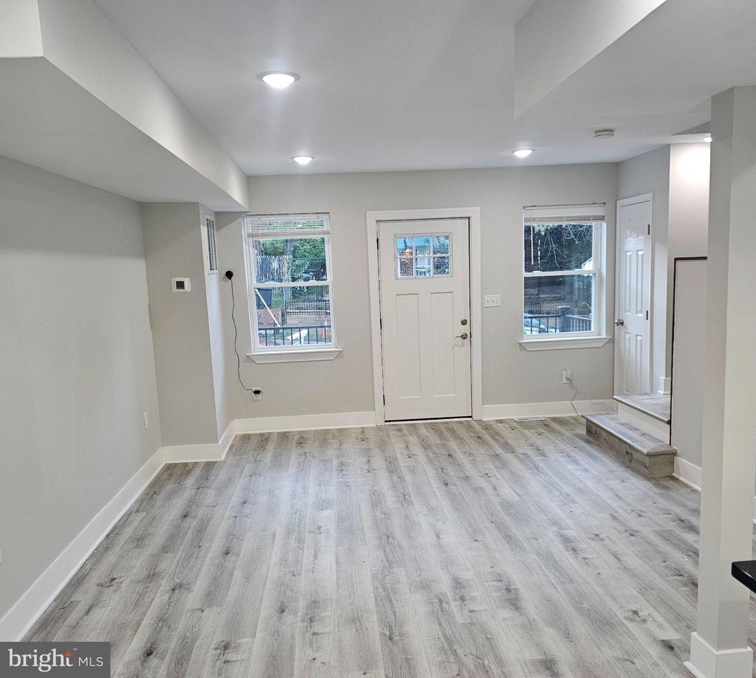 128 53rd St Se - Photo 4 of 17