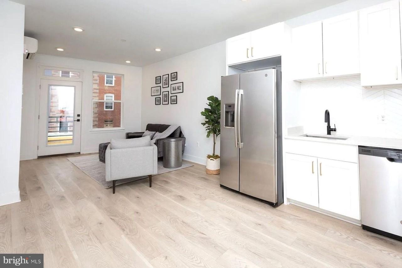 1702 Light St #201 - Photo 4 of 15