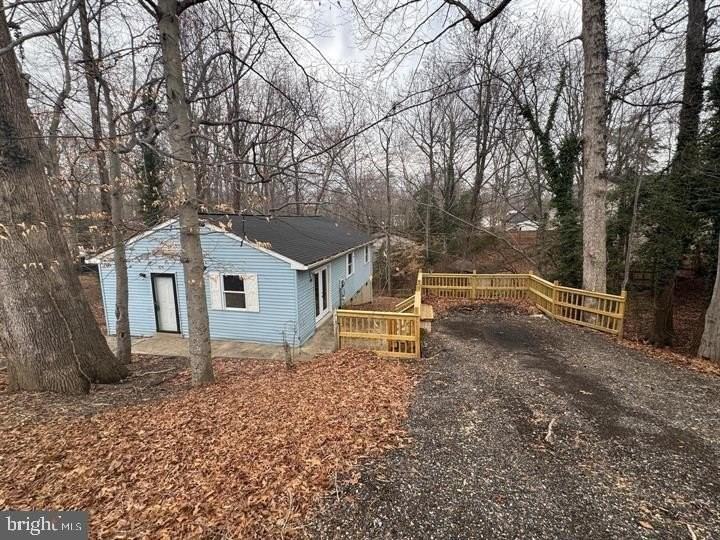 709 Spruce Dr - Photo 2 of 29