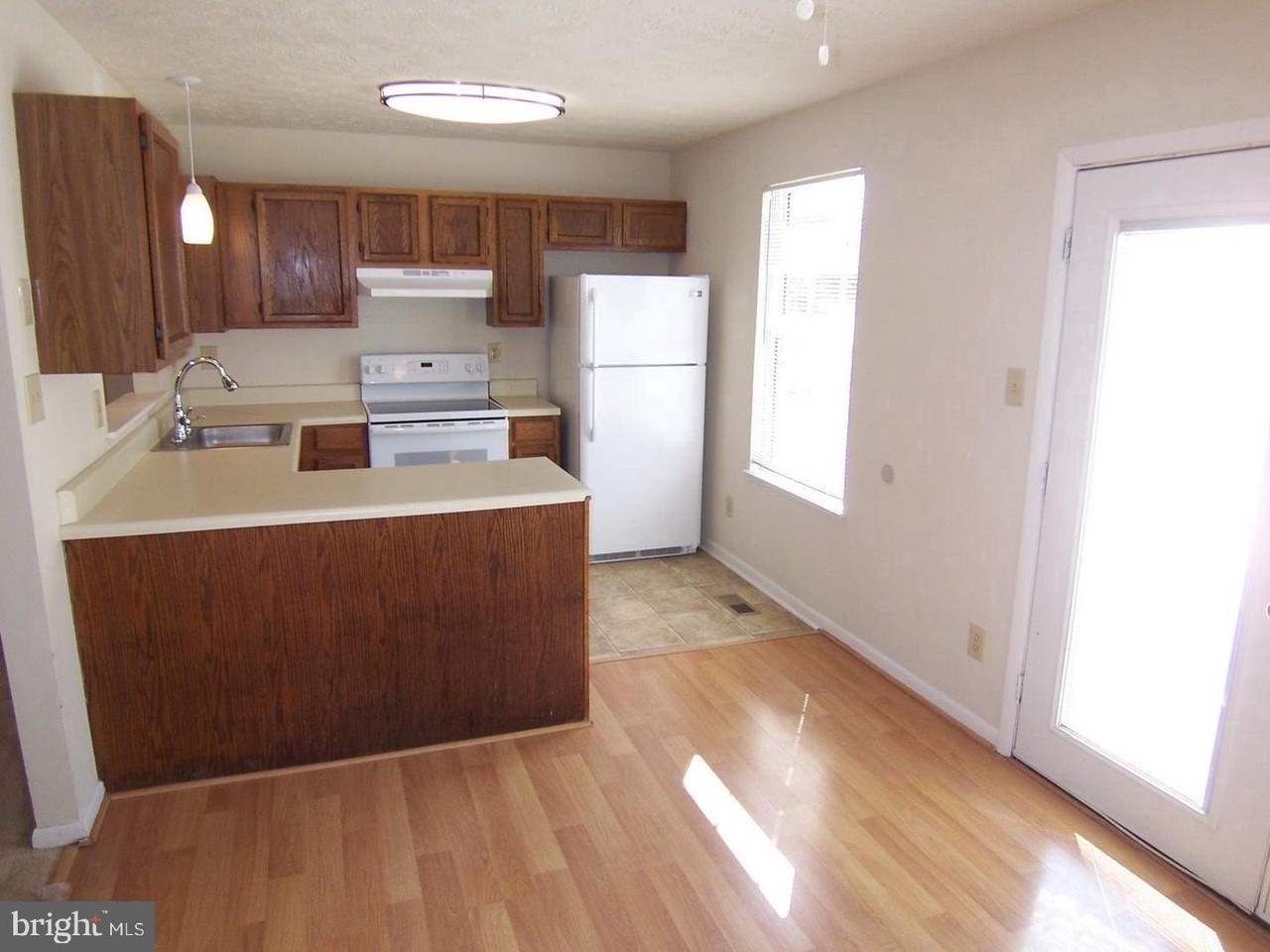 907 Olive Branch Ct - Photo 4 of 12